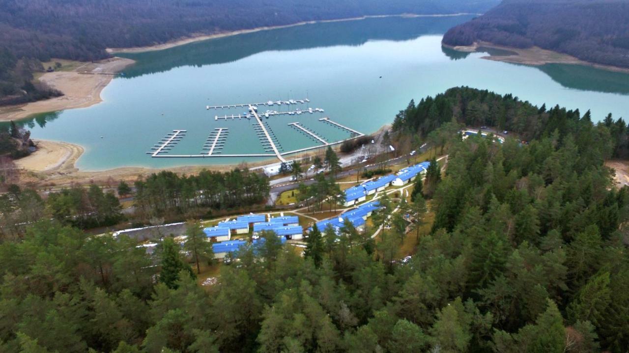 Vvf Jura Lac De Vouglans Maisod Exterior foto